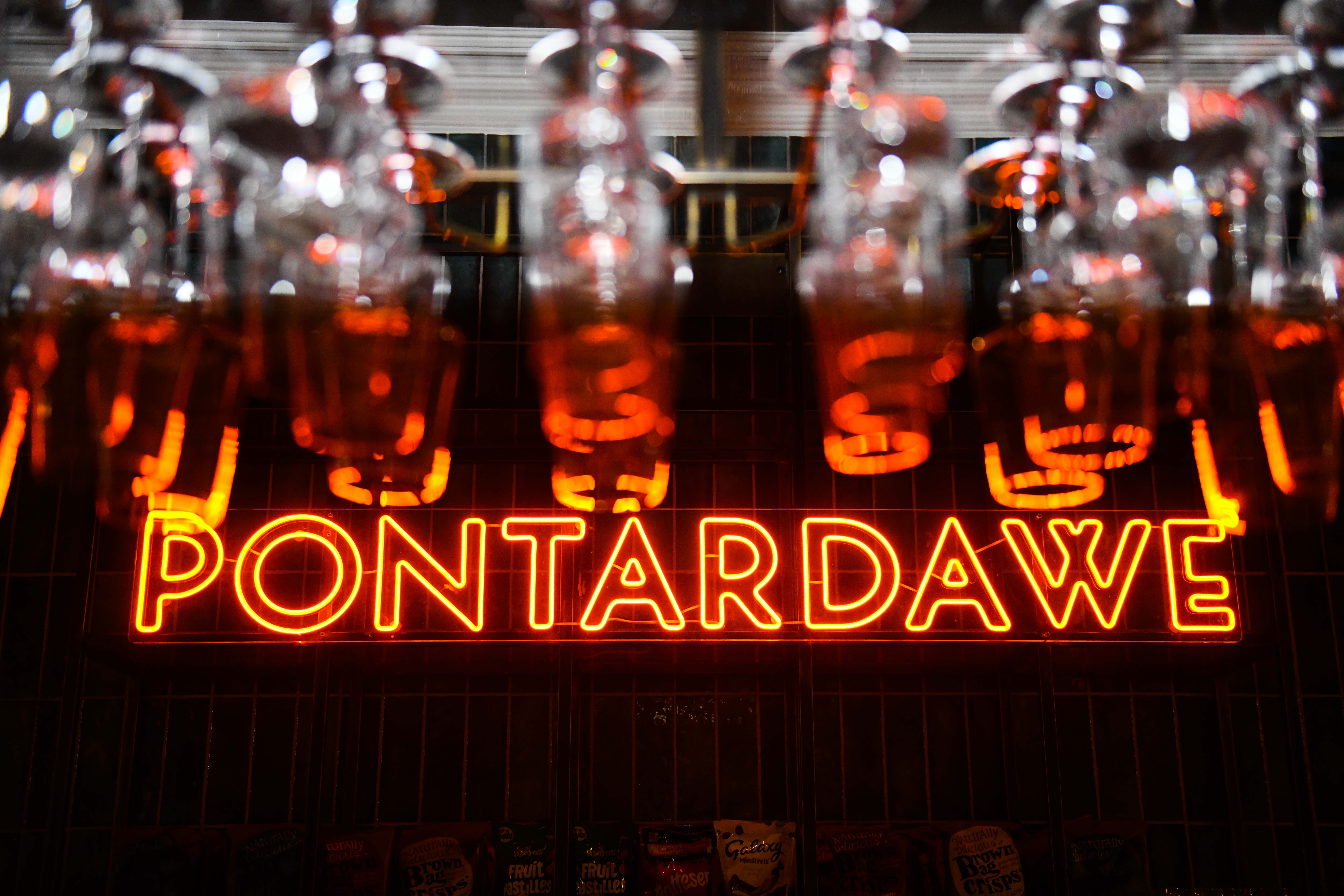 Rm  Arts Centre Open 